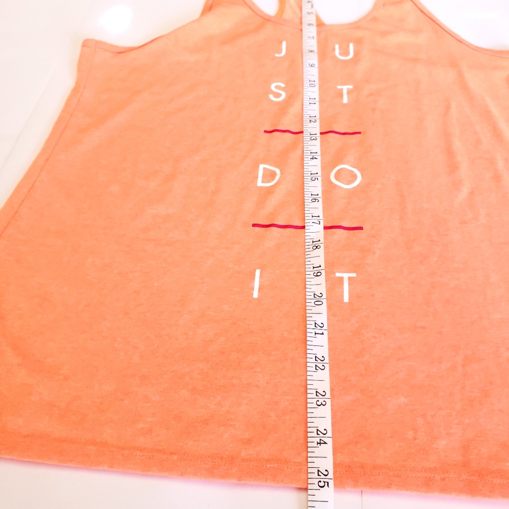 Nike Dri-Fit Racerback Tank (L) - Picture 4 of 5